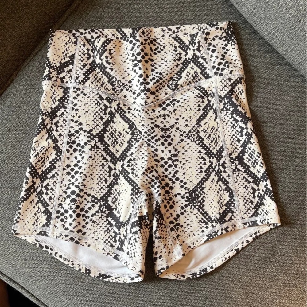 Balance Athletica Ascend Python Shorts